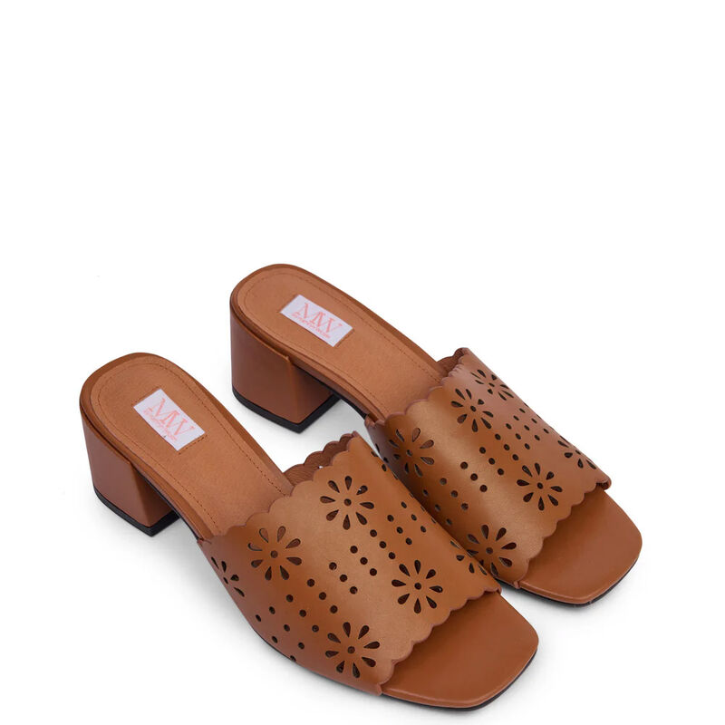 MW By Kathryn Wilson Annie Slide image number 9